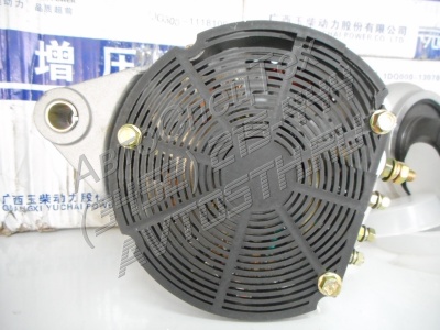 Генератор двигателя Yuchai YCD4J22G оригинал 1DQ007-3701010A